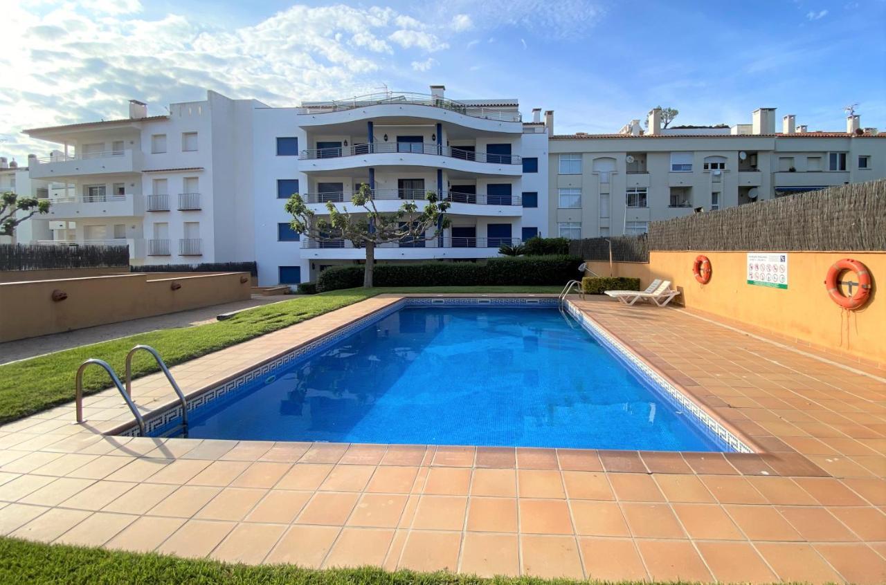 Apartament Vip Nautic L' Escala Exteriör bild