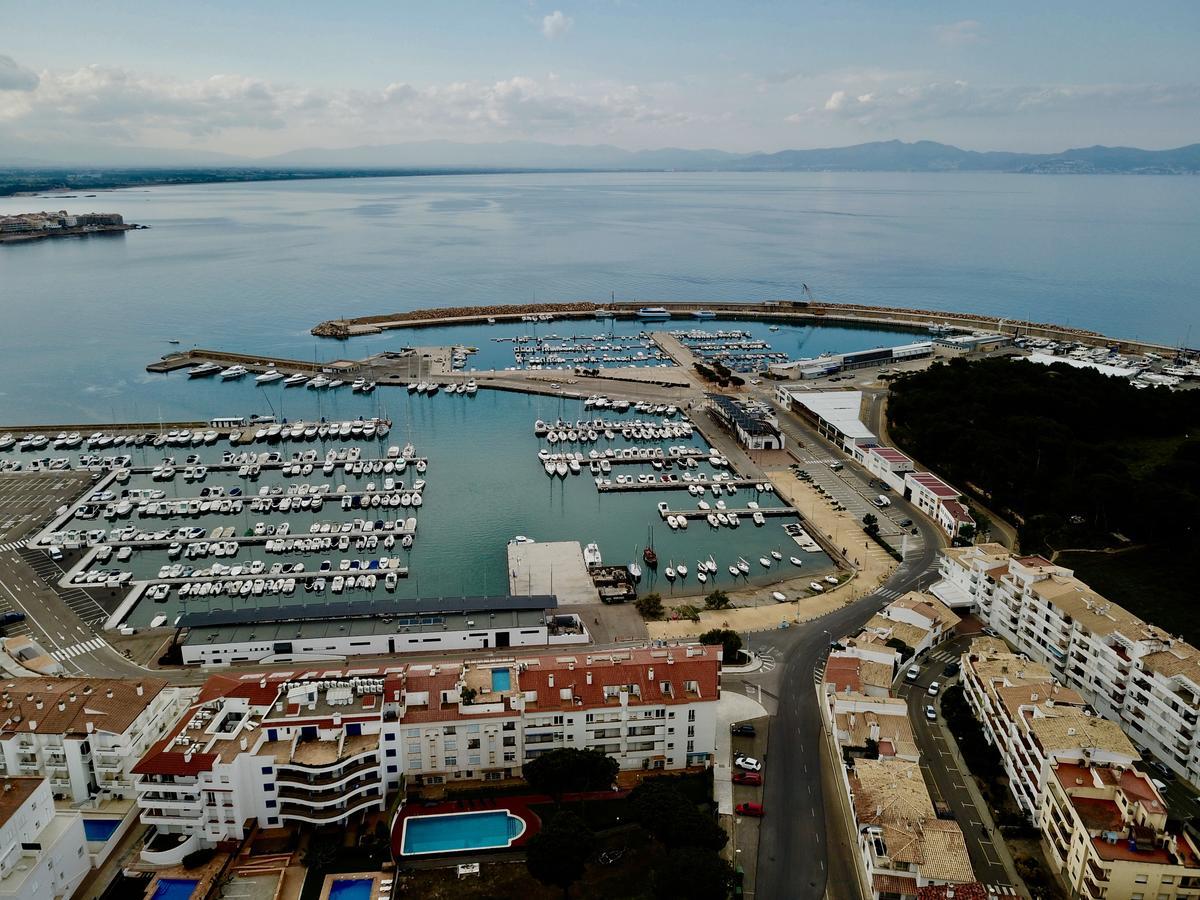 Apartament Vip Nautic L' Escala Exteriör bild